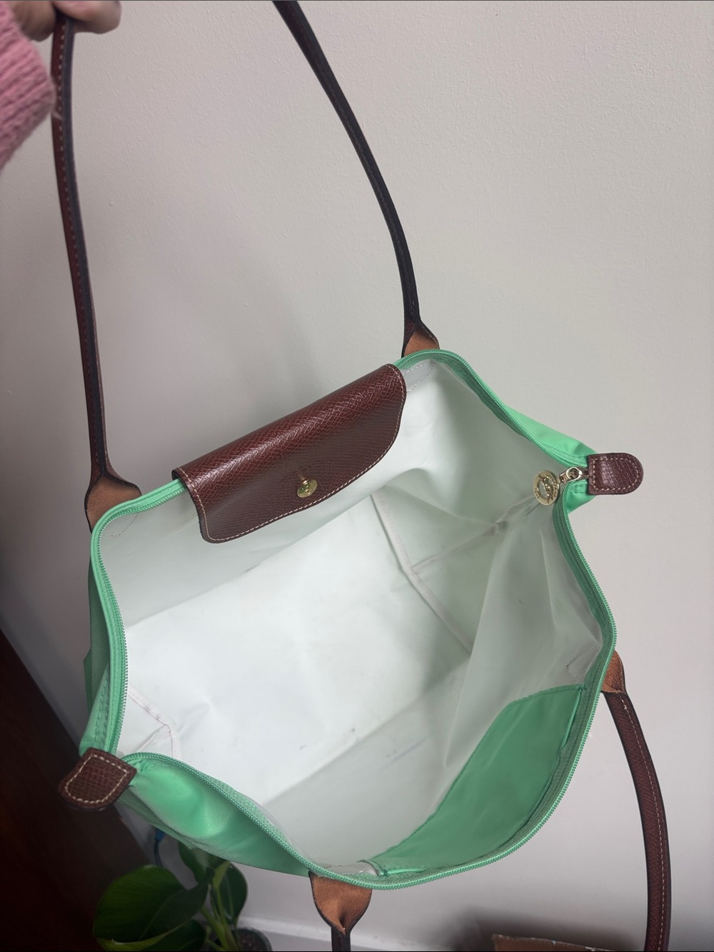 Longchamp Le Pliage Large Nylon Tote in Pistachio - Picture 10 of 13